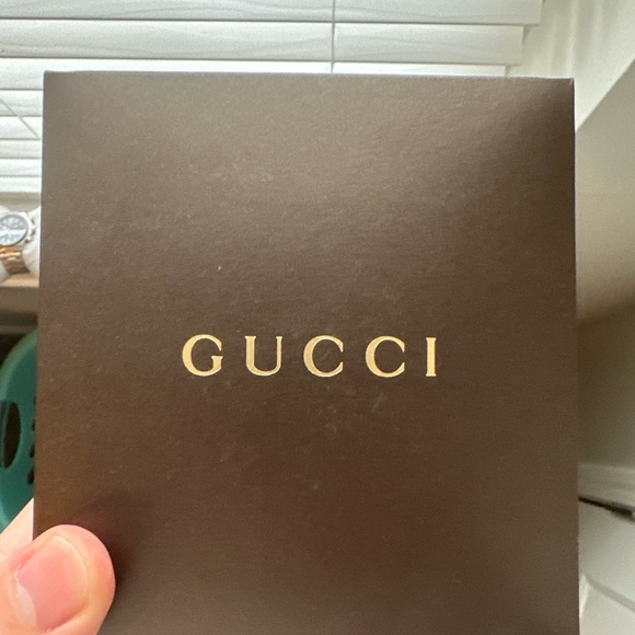 Gucci G timeless, only worn once. Practically brand new as well as the box. - Picture 3 of 6